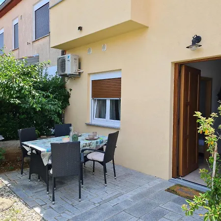 Luka Apartment