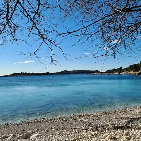 Luka Banjole