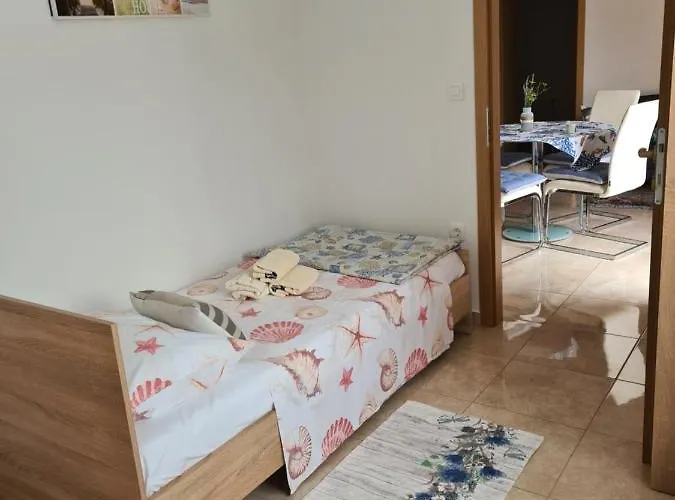Luka Appartement *
